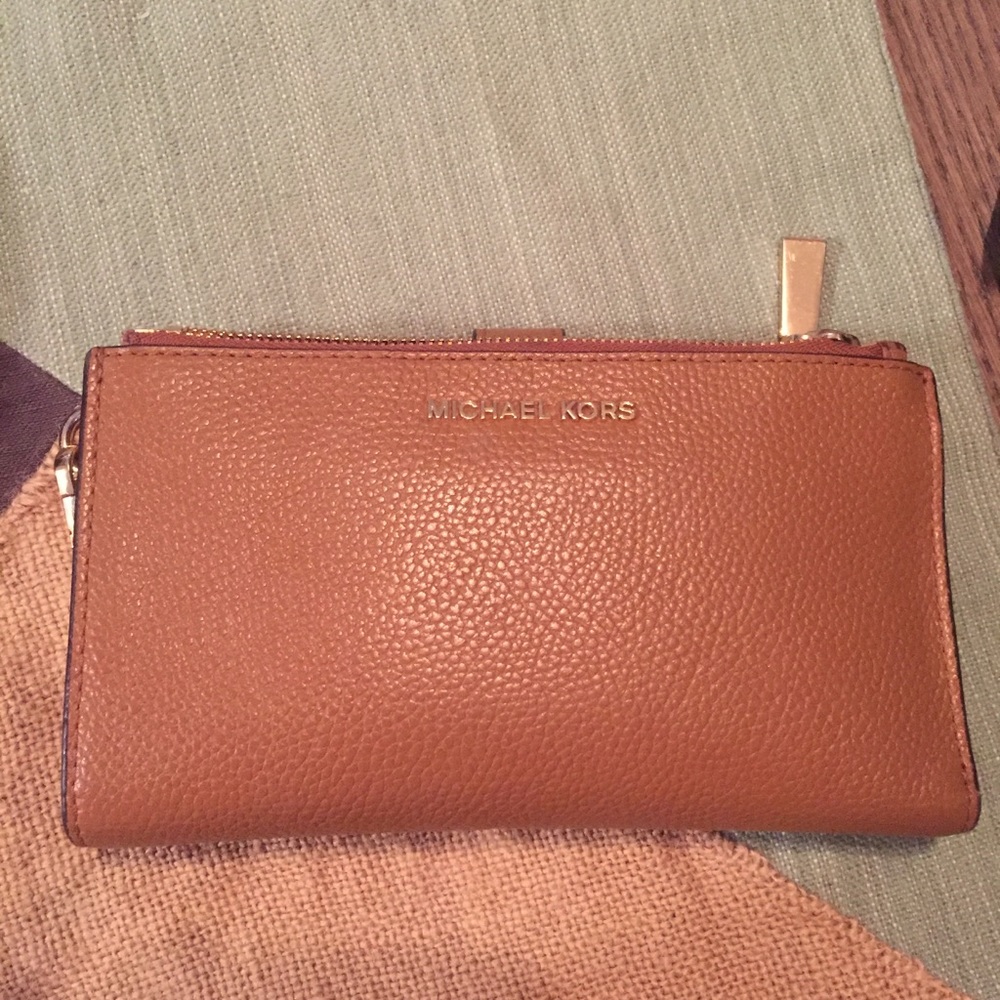michael kors brown leather wallet